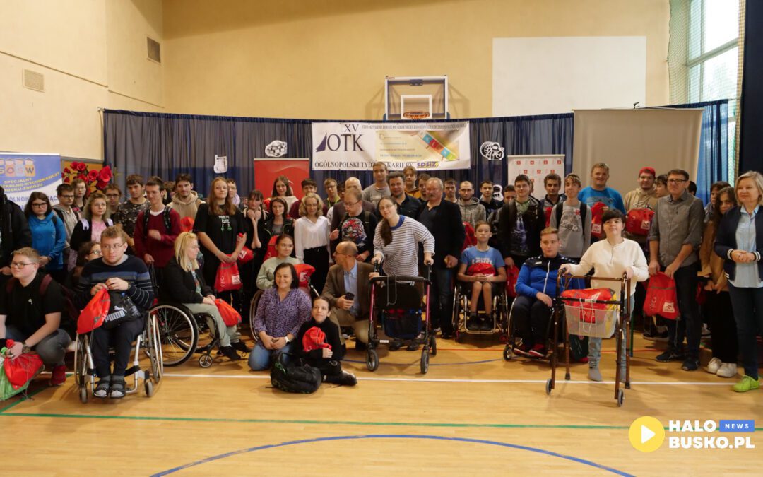 Łukasz Szeliga odwiedził Specjalny Ośrodek Szkolno Wychowawczy w Busku-Zdroju w ramach Ogólnopolskiego Tygodnia Kariery [VIDEO]