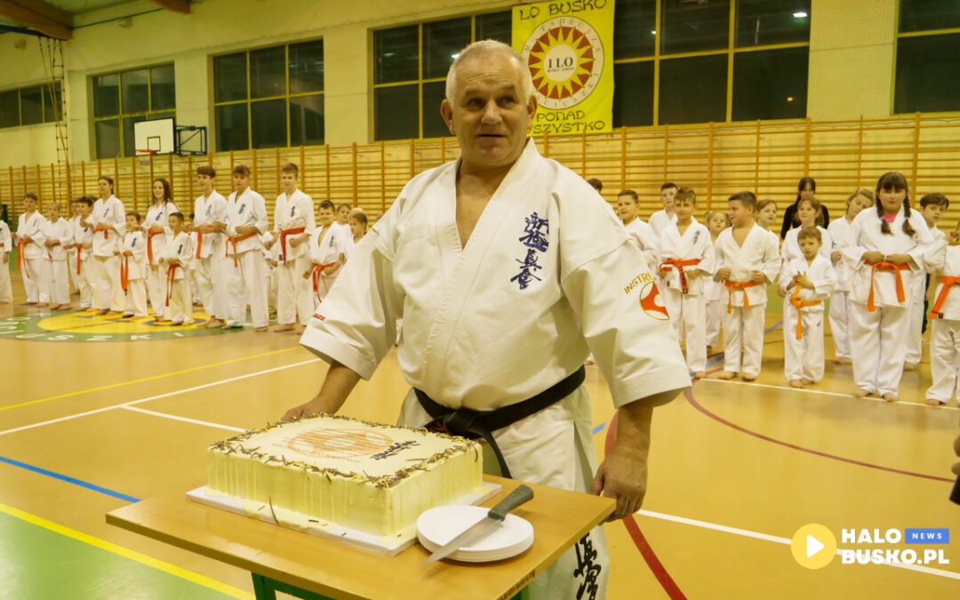 Inauguracyjny trening Buskiej Szkoły Karate Kyokushin – nowy rozdział w historii Karate Kyokushin w Busku-Zdroju [VIDEO]