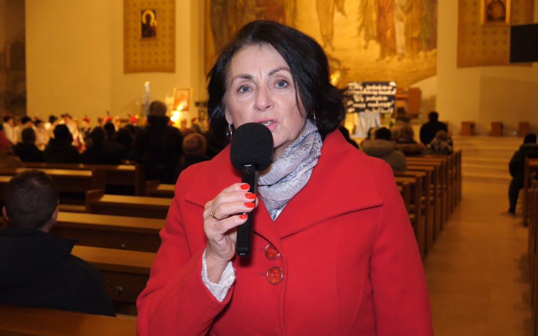 Uczniowie klas III Publicznej Szkoły Podstawowej nr 2 upamiętnili 45. rocznicę wyboru kard. Karola Wojtyły na Stolicę Piotrową [VIEDO]