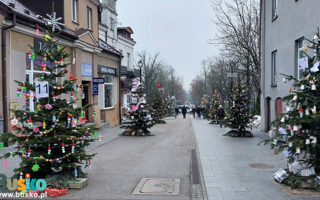 IX edycja konkursu „Ubierzmy razem choinkę” w Busku-Zdroju [ZDJĘCIA]