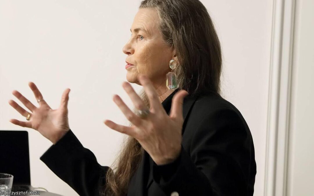 „Tajemnice Portretu” – spotkanie z Lidią Popiel w Busku-Zdroju [ZDJĘCIA]