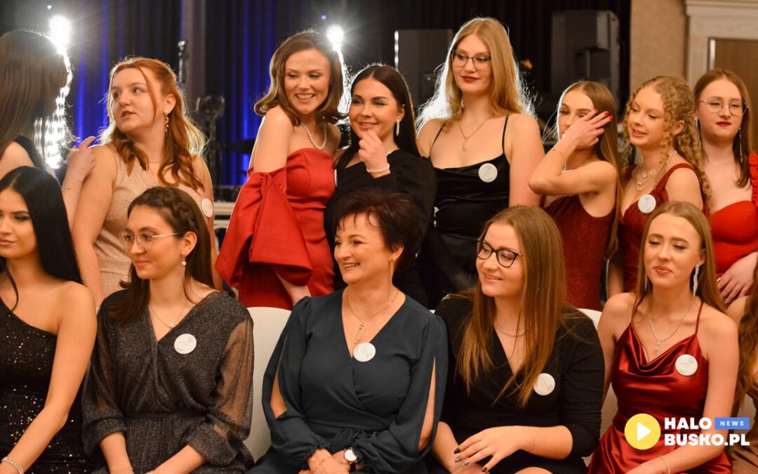 Uczniowie buskiego Ekonomika bawili się podczas Studniówki 2024 [ZDJĘCIA]