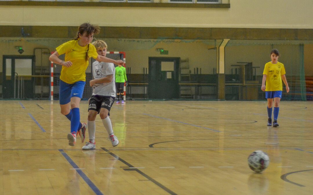 Młodzieżowa Liga Futsalu Świętokrzyskie – rocznika 2012 i młodsi zagrali w Hali Sportowej w Busku-Zdroju [VIDEO/ZDJĘCIA]