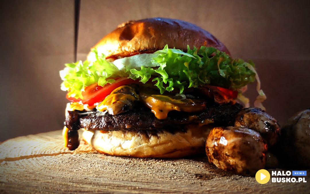 Burger Paka, nowy partner naszego katalogu firm i obiektów – miejsce, w którym zjesz naprawdę dobre burgery [VIDEO]