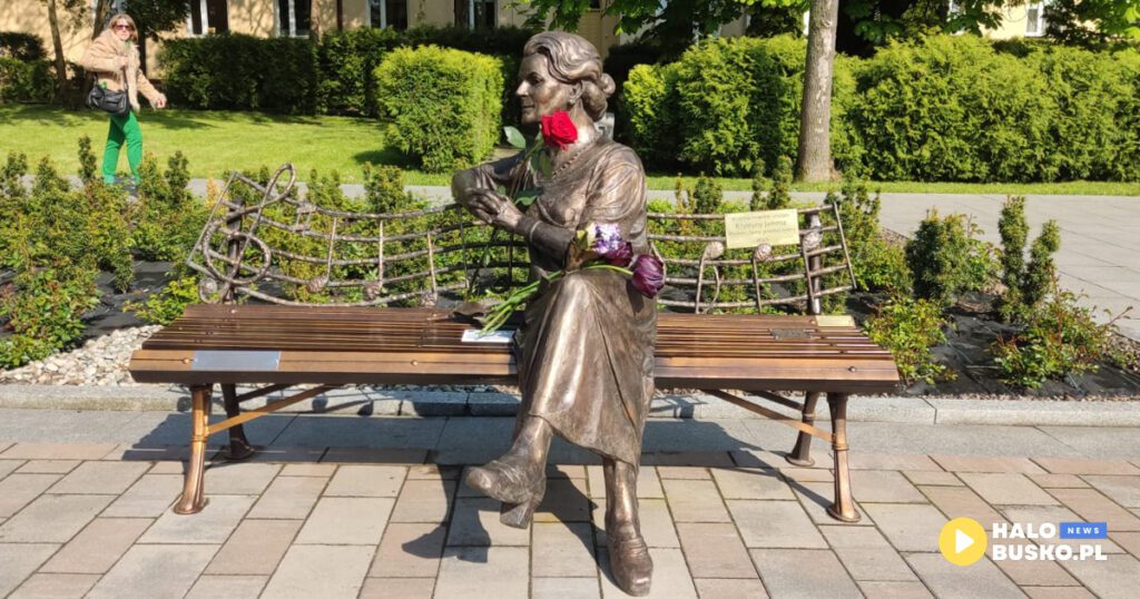 ławeczka krystyny jamroz w busku-zdroju