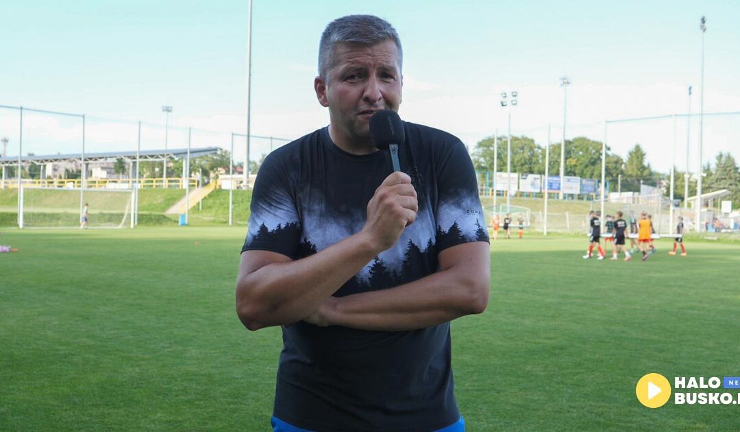 Dzieciaki Młodzika Młodszego Akademii 1947 Busko-Zdrój pokonali swoich opiekunów w meczu na zakończenie sezonu!