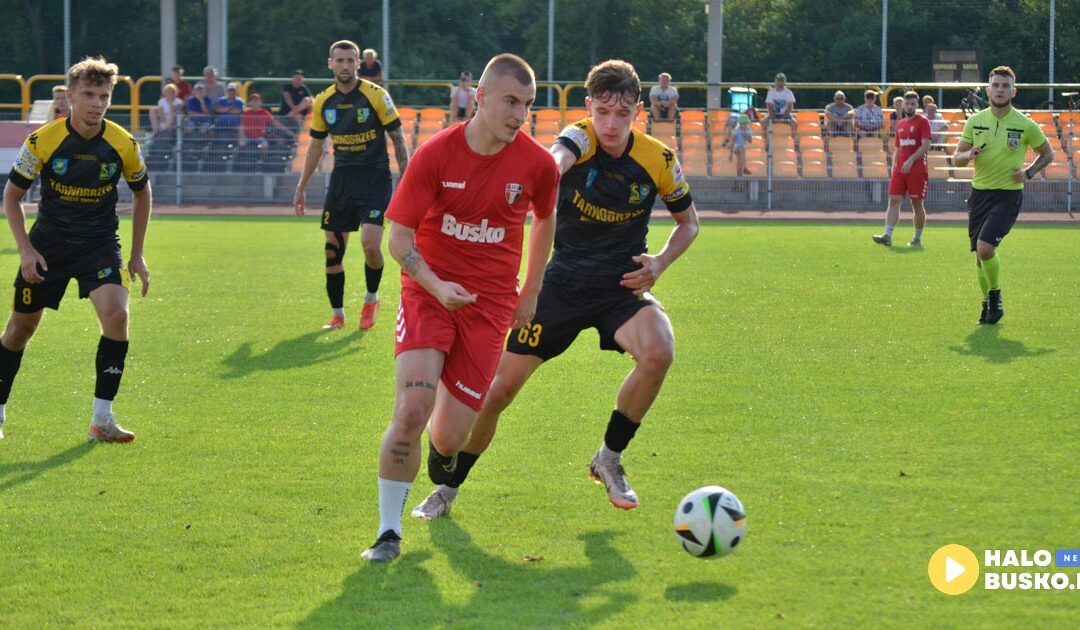 AKS 1947 Busko-Zdrój przegrywa z Siarką po golu zdobytym ręką!