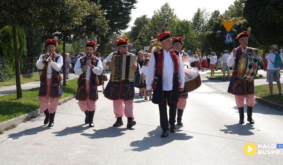 Mamy dla Was pierwszy film z Dożynek Powiatowo-Gminnych w Busku-Zdroju! (VIDEO)