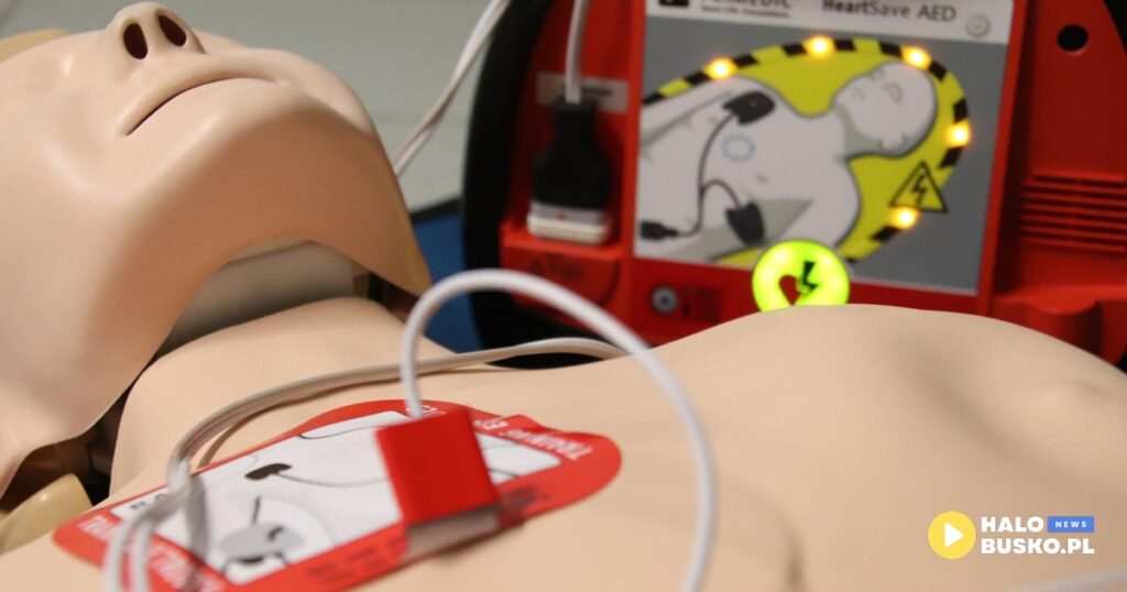 bezplatne szkolenie z pierwszej pomocy z modulem AED