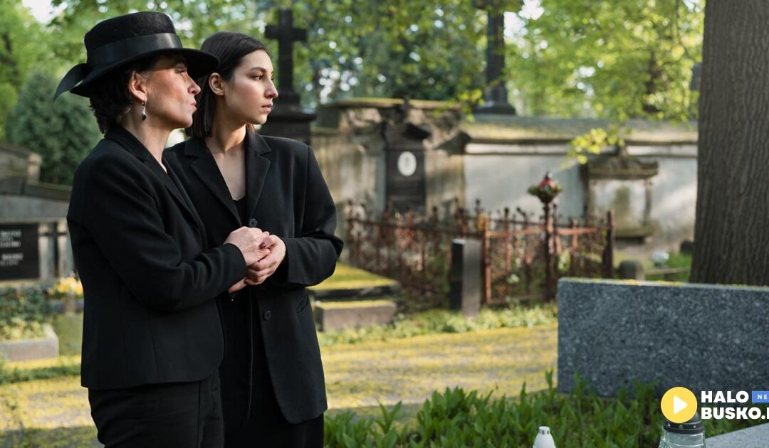 Te znane i zasłużone osobistości spoczywają na Cmentarzu Parafialnym w Busku-Zdroju.