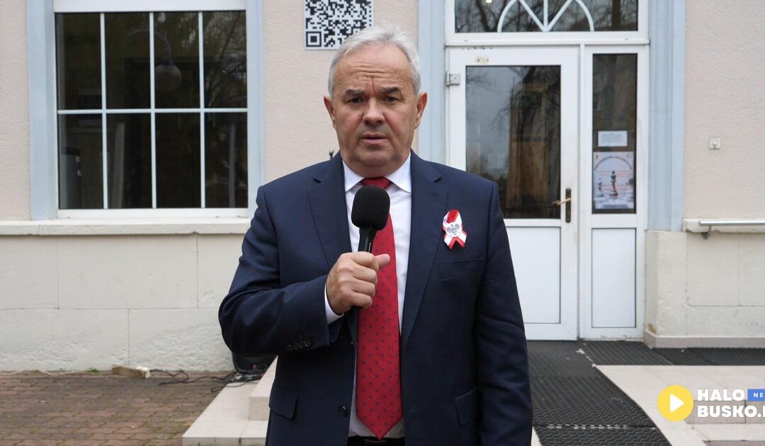 Obchody Święta Niepodległości w ZST-I w Busku-Zdroju – Żuawi Śmierci i „Szkoła do Hymnu” (VIDEO)