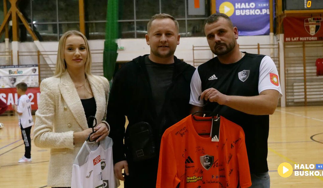 Emocjonujący mecz oraz licytacje dla domu dziecka podczas meczu BSF Busko-Zdrój – Moravia Tompawex Obice (ZDJĘCIA)