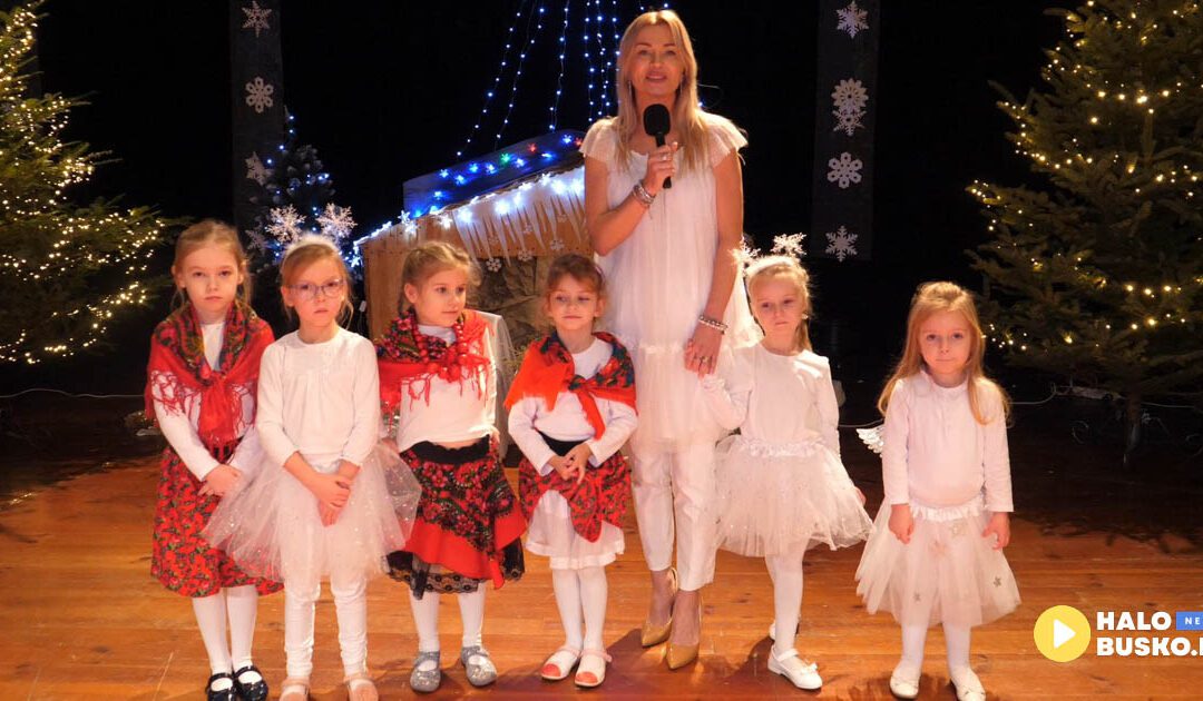 Trójjęzyczny koncert kolęd w Niepublicznym Przedszkolu Artystyczno-Językowym Słoneczko w Busku-Zdroju (VIDEO)