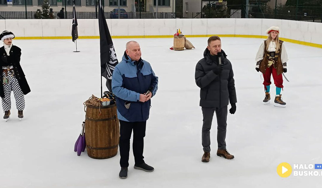Lodowisko „Biały Orlik” w Busku-Zdroju już otwarte! Od wczoraj możecie szaleć na lodzie!