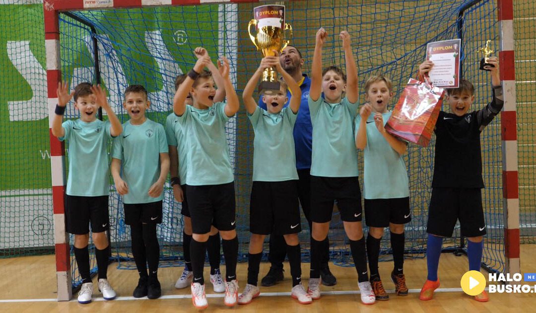 Dzieci z całego regionu wzięły udział w turnieju piłki nożnej w Busku-Zdroju! (VIDEO)