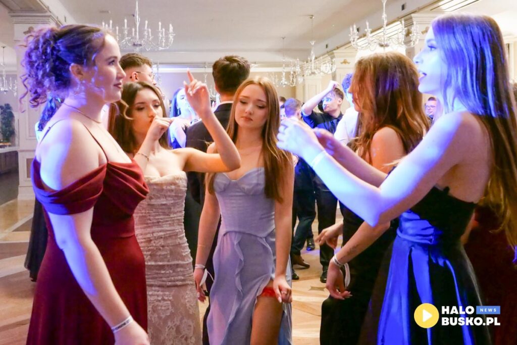 Studniowka w I Liceum Ogolnoksztalcacym im. Tadeusza Kosciuszki w Busku Zdroju 07