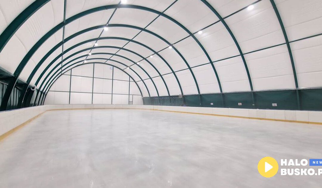 Nowe, zadaszone lodowisko w Stopnicy już od soboty!