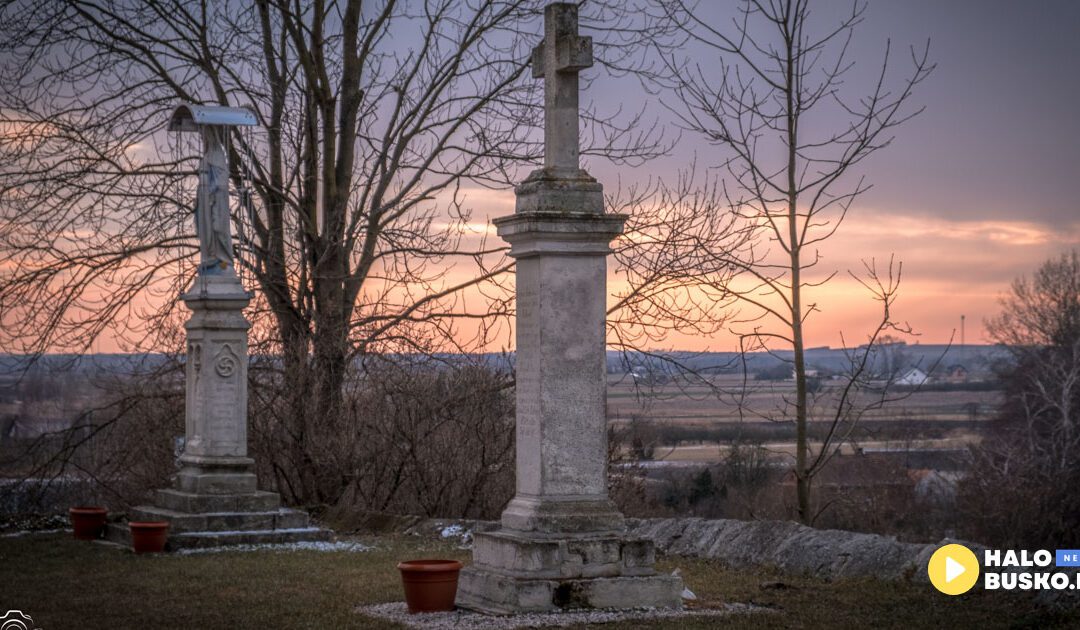 Chotel Czerwony – perła Ponidzia w zimowej odsłonie w obiektywie Łukasza Rysiaka (Okiem Rysia)