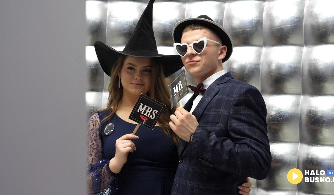 Studniówka 2025 w buskim Mechaniku – niezapomniana noc pełna elegancji i radości (VIDEO)