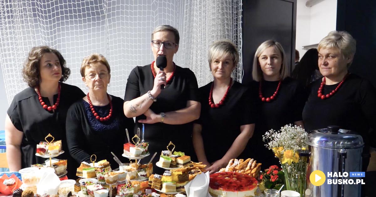 kobiety w tradycji wsi w złotej