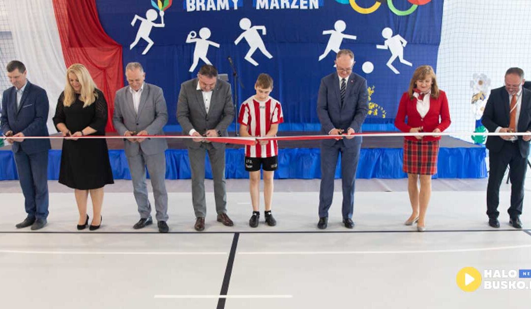 Nowoczesna hala sportowa w Szańcu już otwarta!