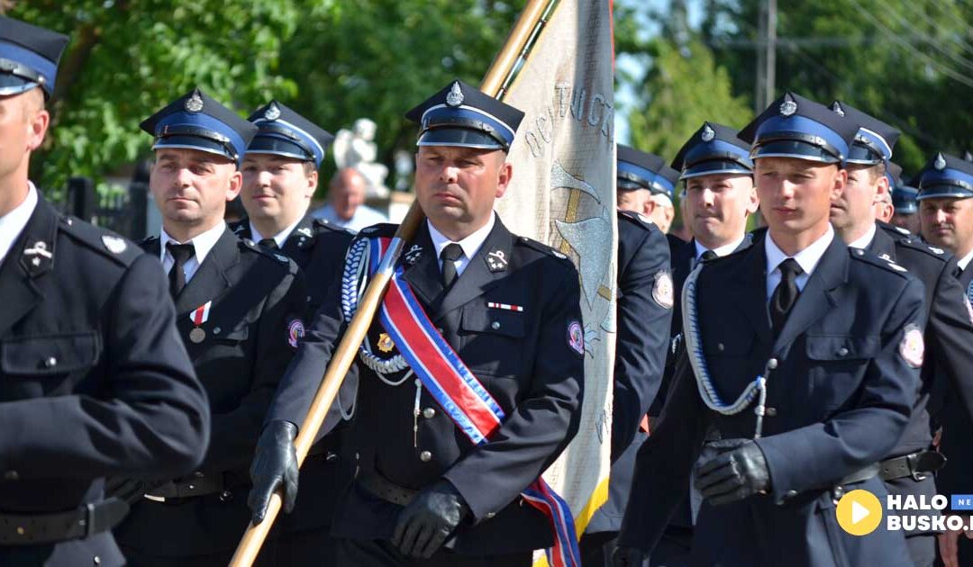 Trwa jubileusz 100-lecia OSP Szaniec. Za nami uroczystości, przed nami świętowanie (ZDJĘCIA)