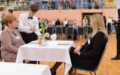 Uczeń Daniel Kopinak z Zespołu Szkół Ponadpodstawowych im. Mikołaja Kopernika w gronie najlepszych młodych kelnerów w Polsce!