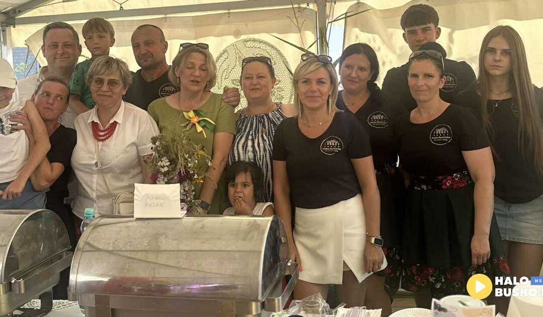 Rada Rodziców włącza się w kultywowanie tradycji – wystawiając stoisko dożynkowe z Solca-Zdroju!