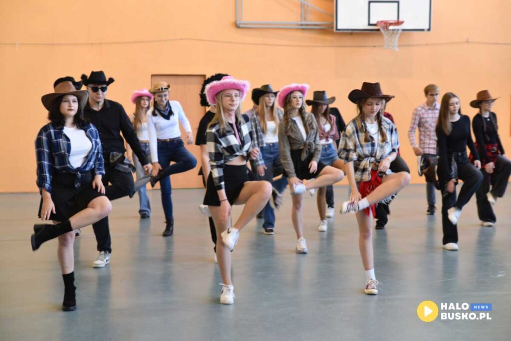 otrzesiny w zsp kopernik busko zdroj 35