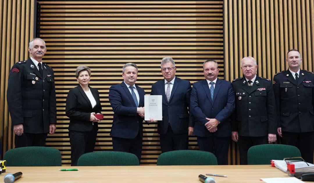 Bezpieczeństwo mieszkańców Buska-Zdroju wzmocnione dzięki „Pierwszemu Ratownikowi”.