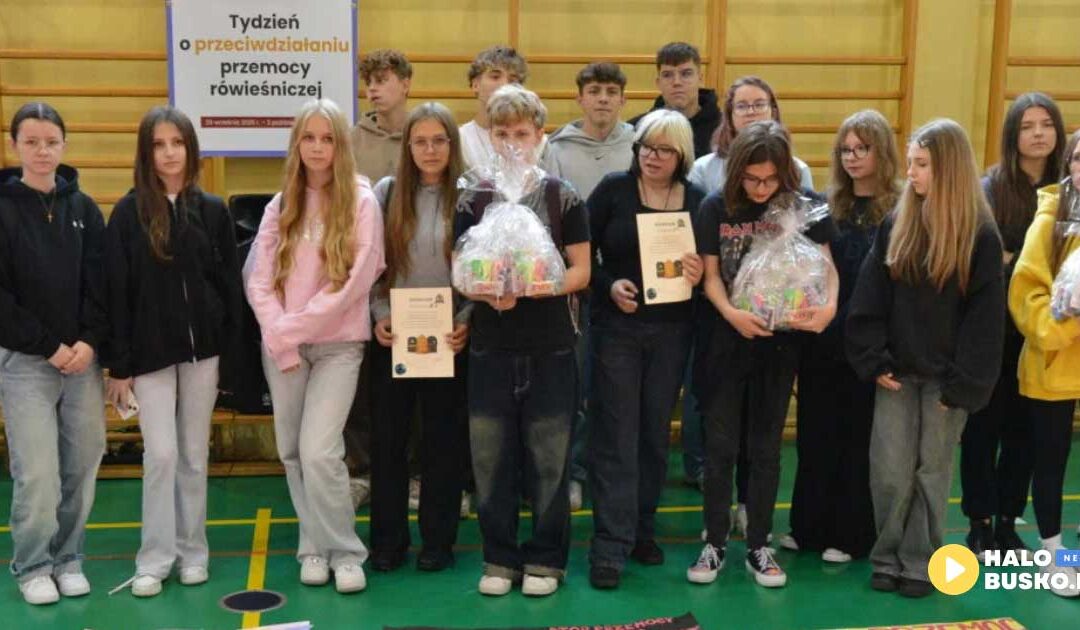 „Stop przemocy” – Tydzień Przeciwdziałania Przemocy Rówieśniczej w Zespole Szkół Ponadpodstawowych w Busku-Zdroju.