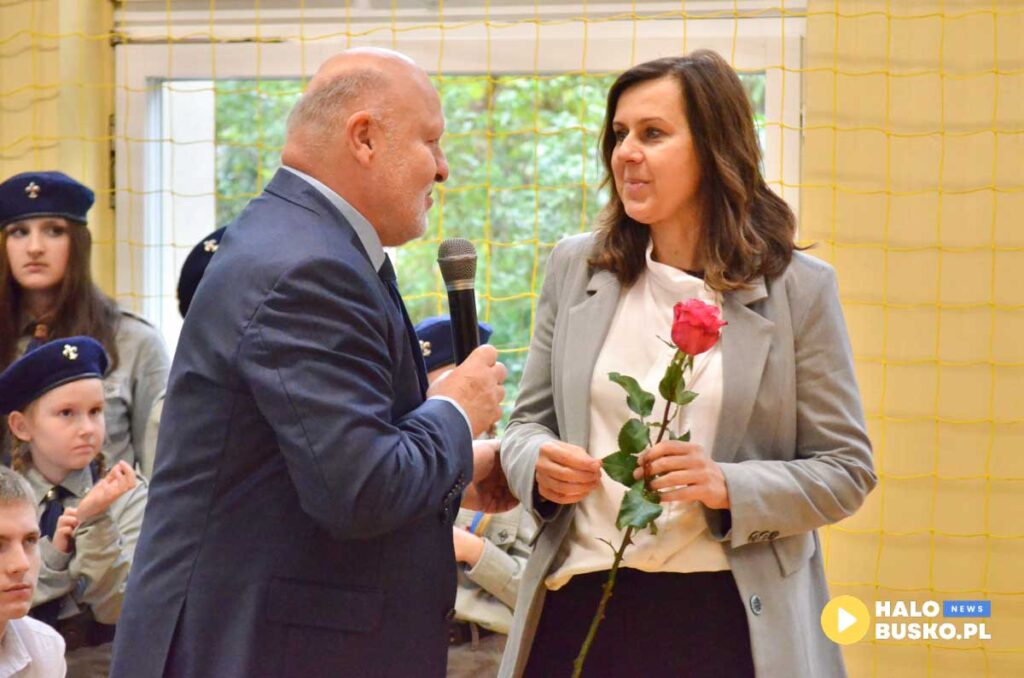 szkola zbludowice slubowanie klas pierwszych i odsloniecie tablicy wladyslawa czapli 05