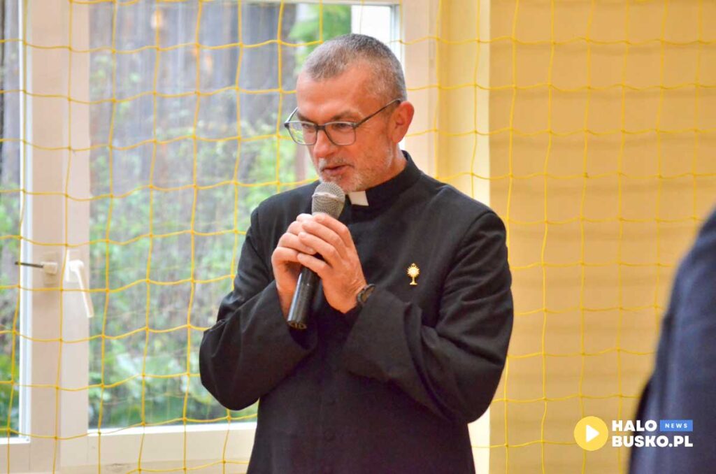 szkola zbludowice slubowanie klas pierwszych i odsloniecie tablicy wladyslawa czapli 08 1