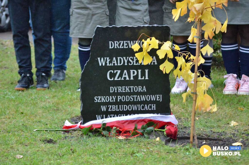 szkola zbludowice slubowanie klas pierwszych i odsloniecie tablicy wladyslawa czapli 11