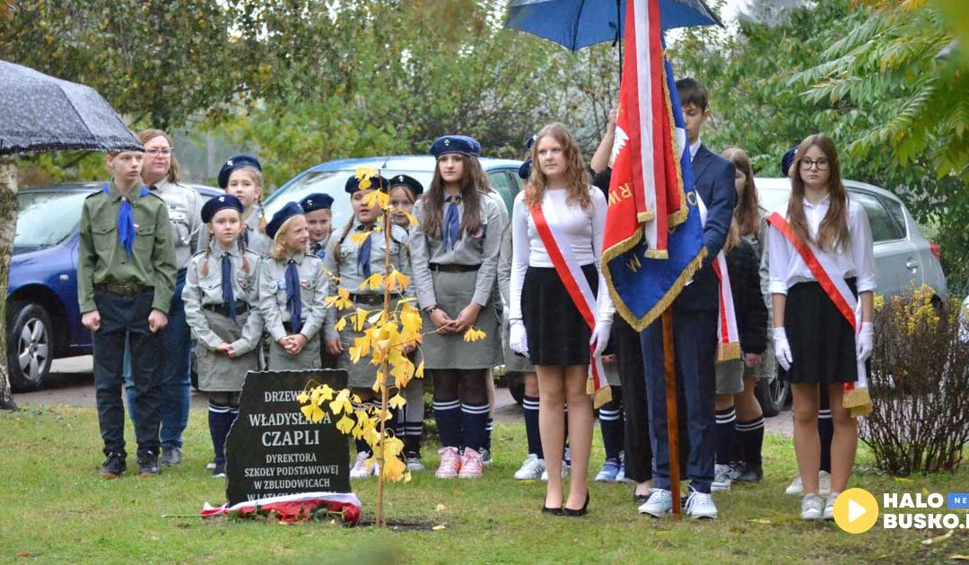 Ślubowanie pierwszoklasistów i odsłonięcie tablicy pamiątkowej w PSP w Zbludowicach (ZDJĘCIA/VIDEO)