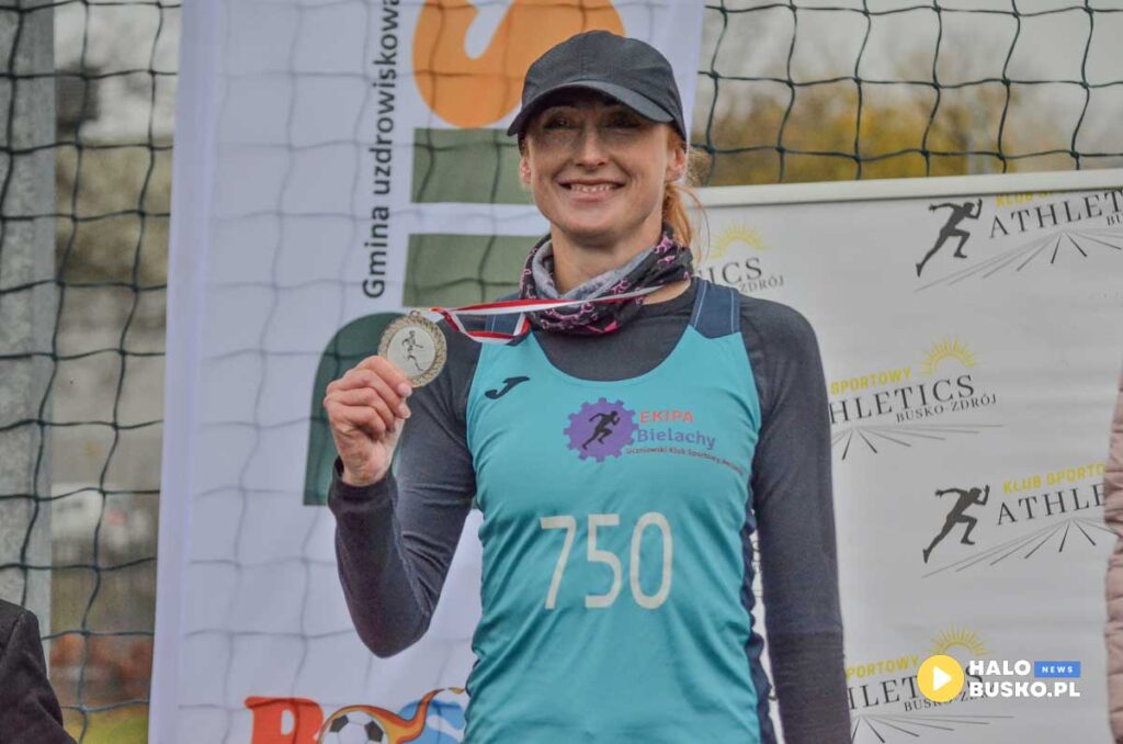 Mistrzostwa Wojewodztwa w Biegach Przelajowych wrocily do Buska Zdroju po 14 latach 10