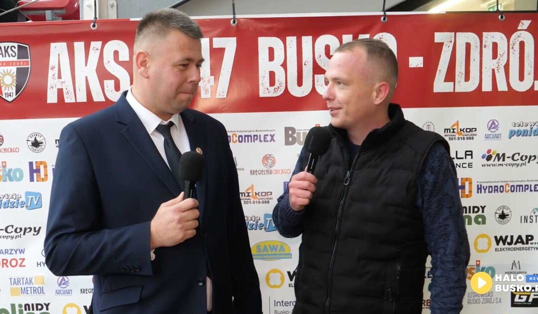 Szymon Rewaj i zastępca burmistrza Piotr Kaczocha podsumowują rundę w wykonaniu AKS 1947 Busko-Zdrój (VIDEO)