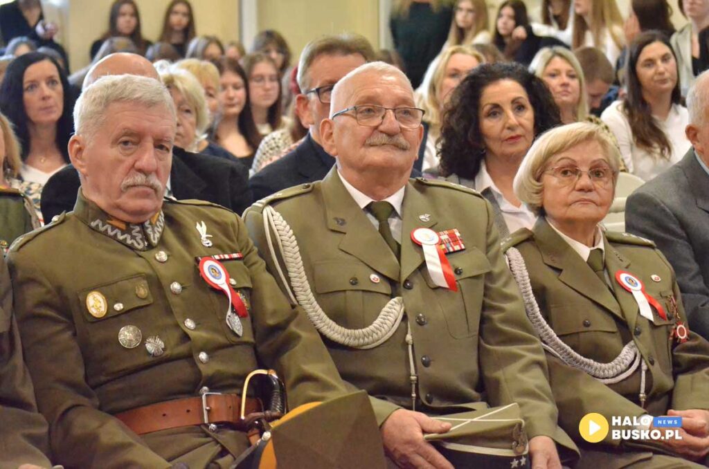 akademia 11 listopada 2025 w zsp kopernik w busku zdroju 10 1