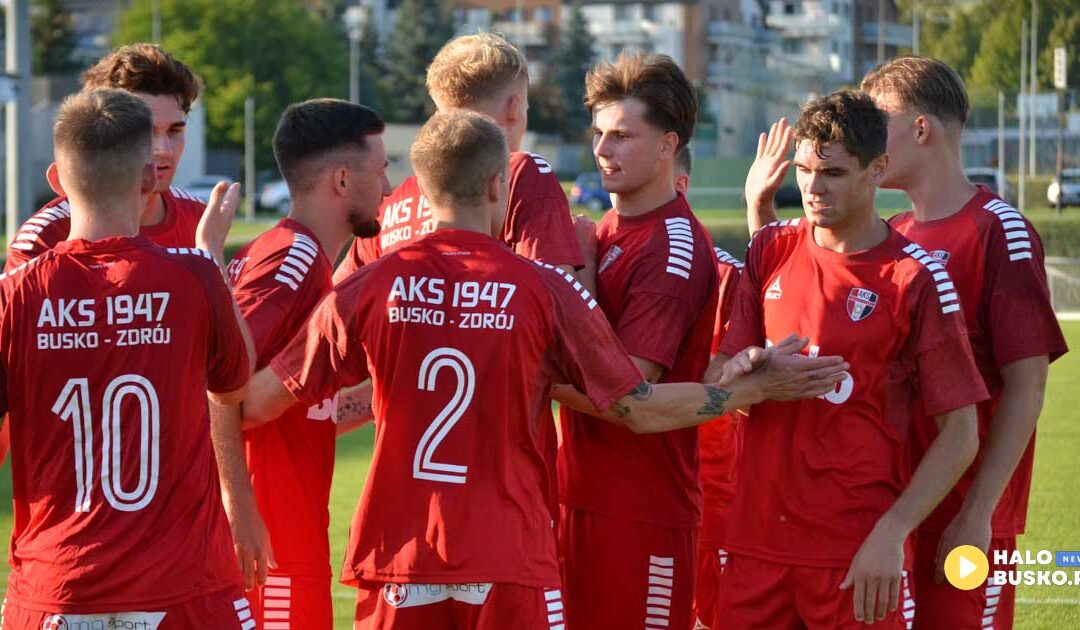 AKS 1947 Busko-Zdrój wywozi z Nowin pełną pulę.