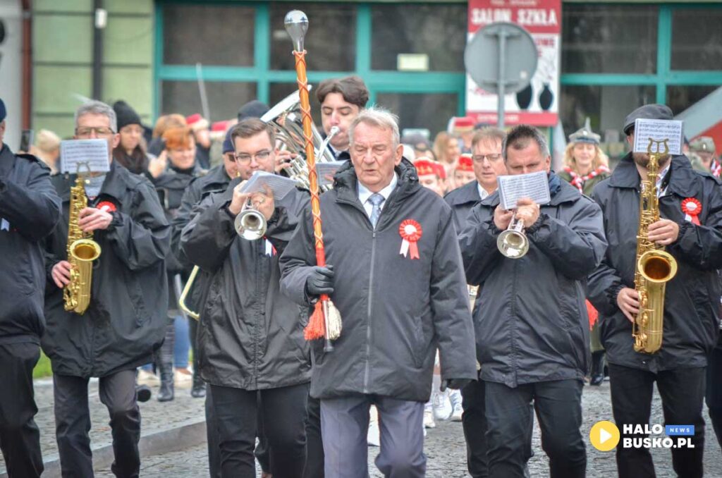 busko-zdrój - niepodległość - korowód
