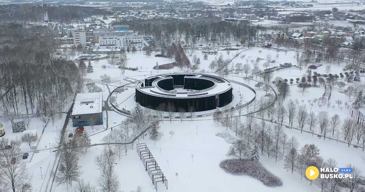 busko-zdroj zimą z drona