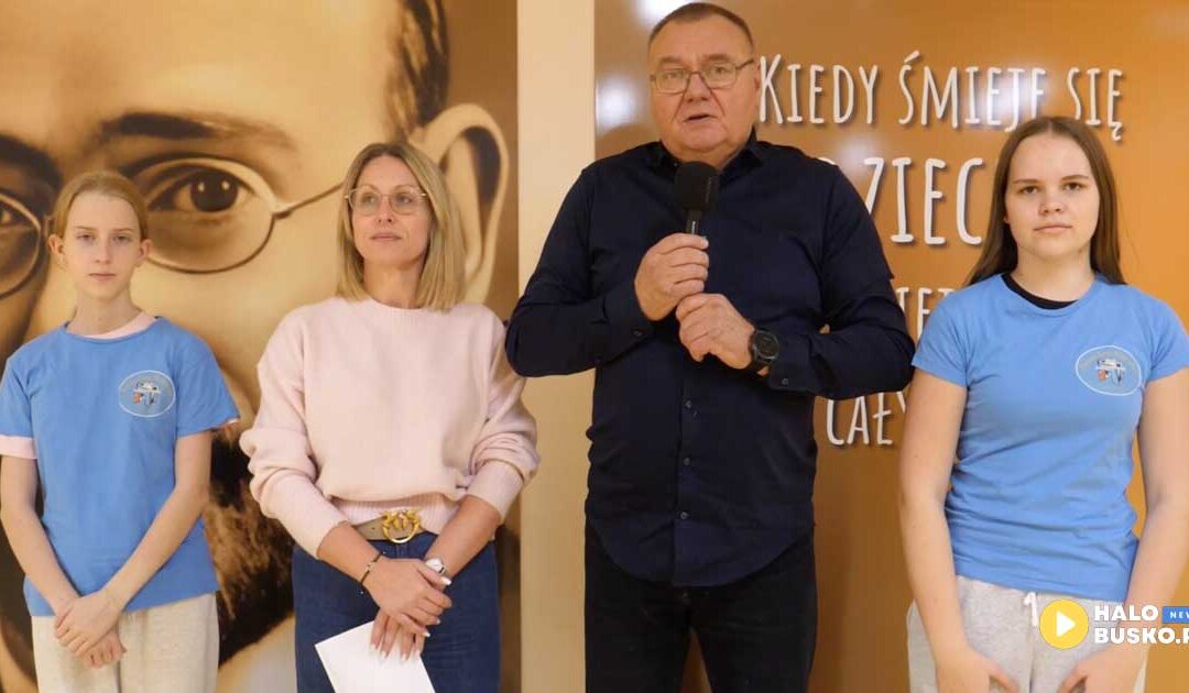 Akcja charytatywna „Gwiazdka dla Onkologii” trwa – PSP2 w Busku-Zdroju zachęca do wspierania! (VIDEO)