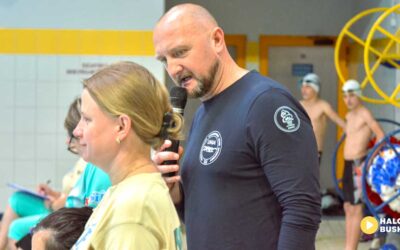 Święto Niepodległości na basenie. Maraton w Busku-Zdroju zgromadził 49 pływaków. (ZDJĘCIA)