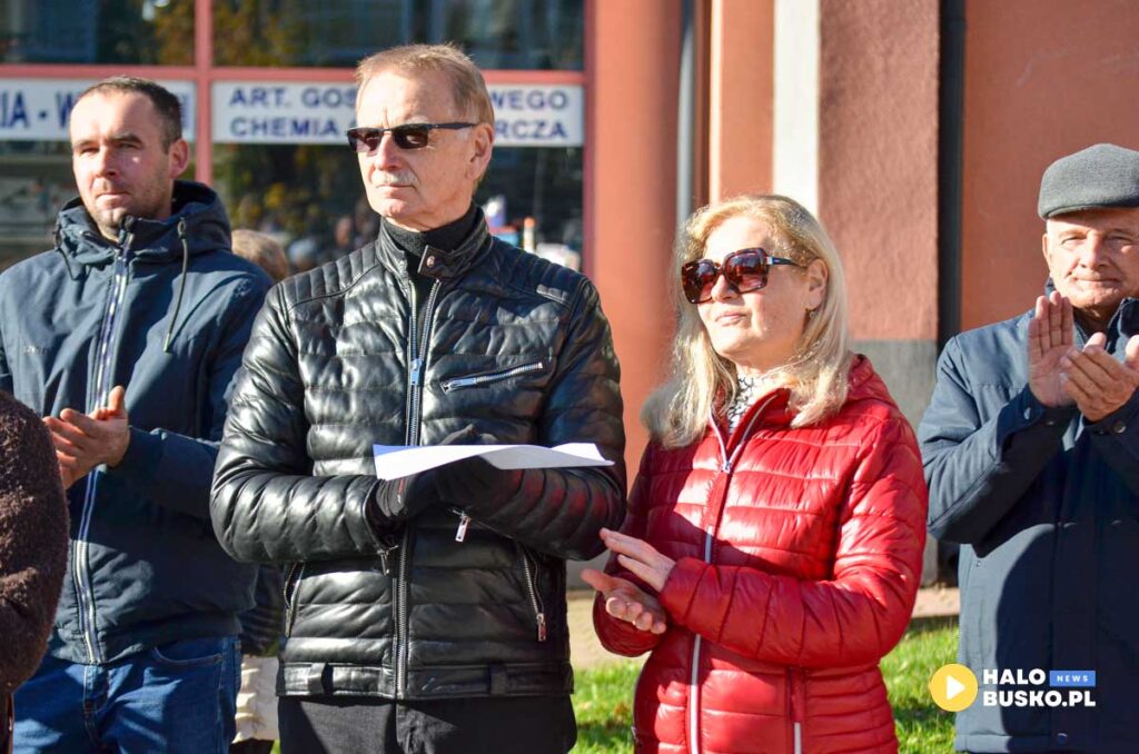 spiewanie piesni patriotycznych w busku zdroju 33