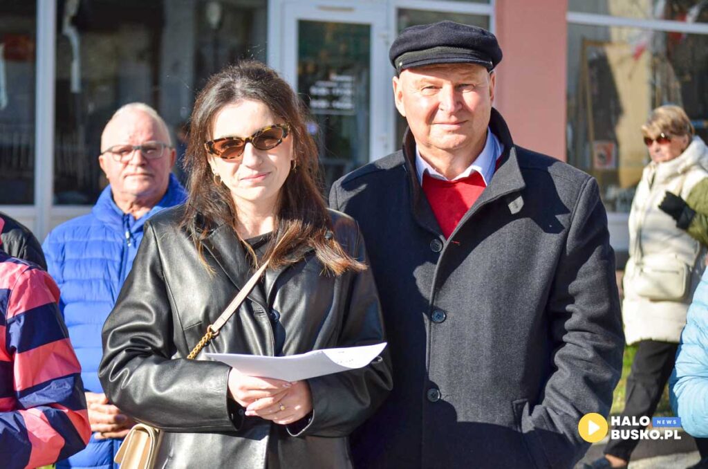 spiewanie piesni patriotycznych w busku zdroju 34
