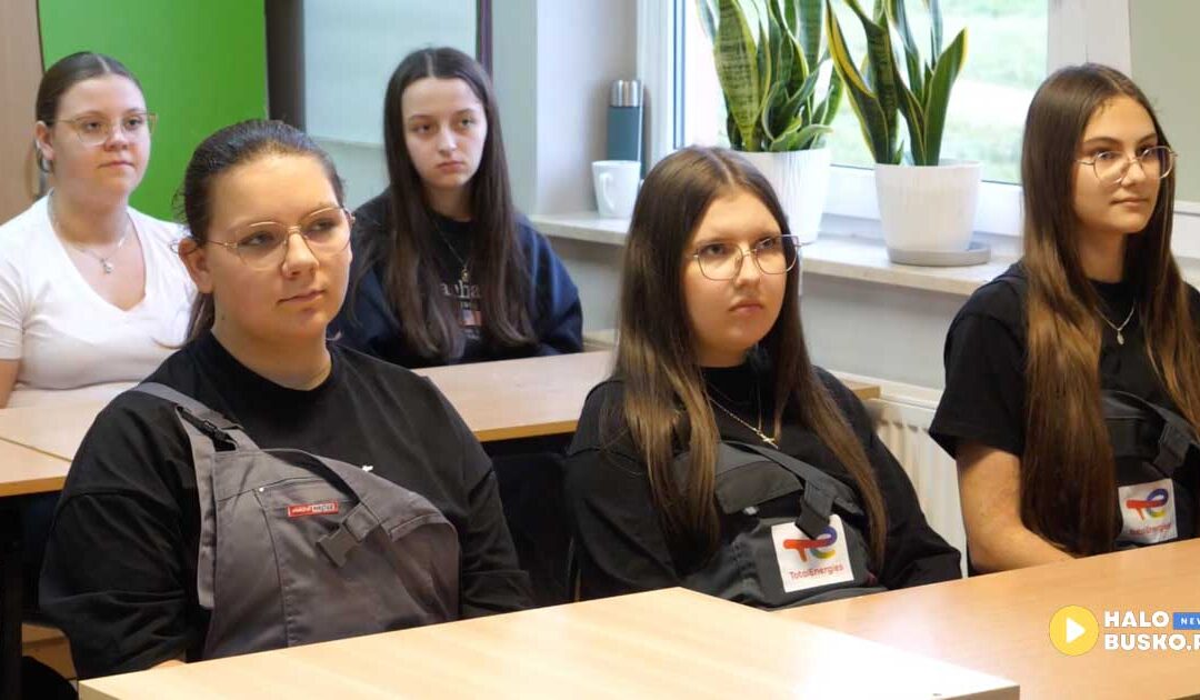 Uczniowie ZPO w Dobrowodzie uczestniczyli w Światowym Tygodniu Przedsiębiorczości (VIDEO)