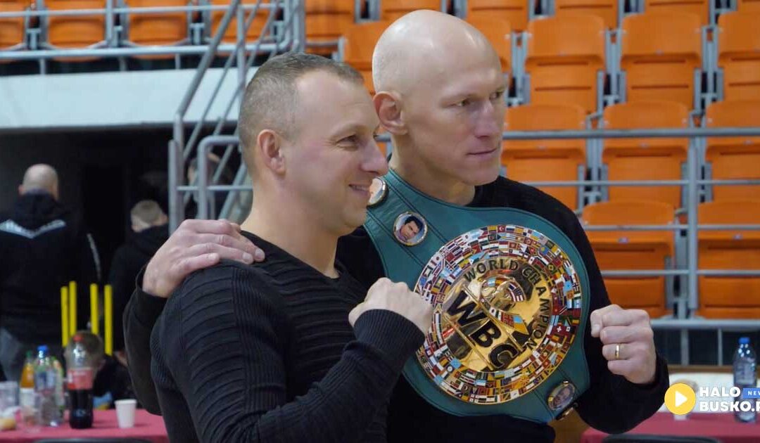 Mieszkańcy Buska-Zdroju wsparli Nikolę Woźniak podczas wydarzenia w hali sportowej! (ZDJĘCIA/VIDEO)