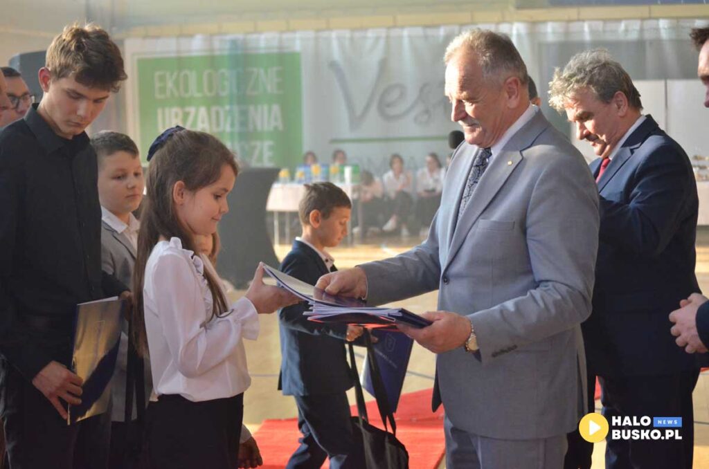 powiatowa gala sportu w busku zdroju 15