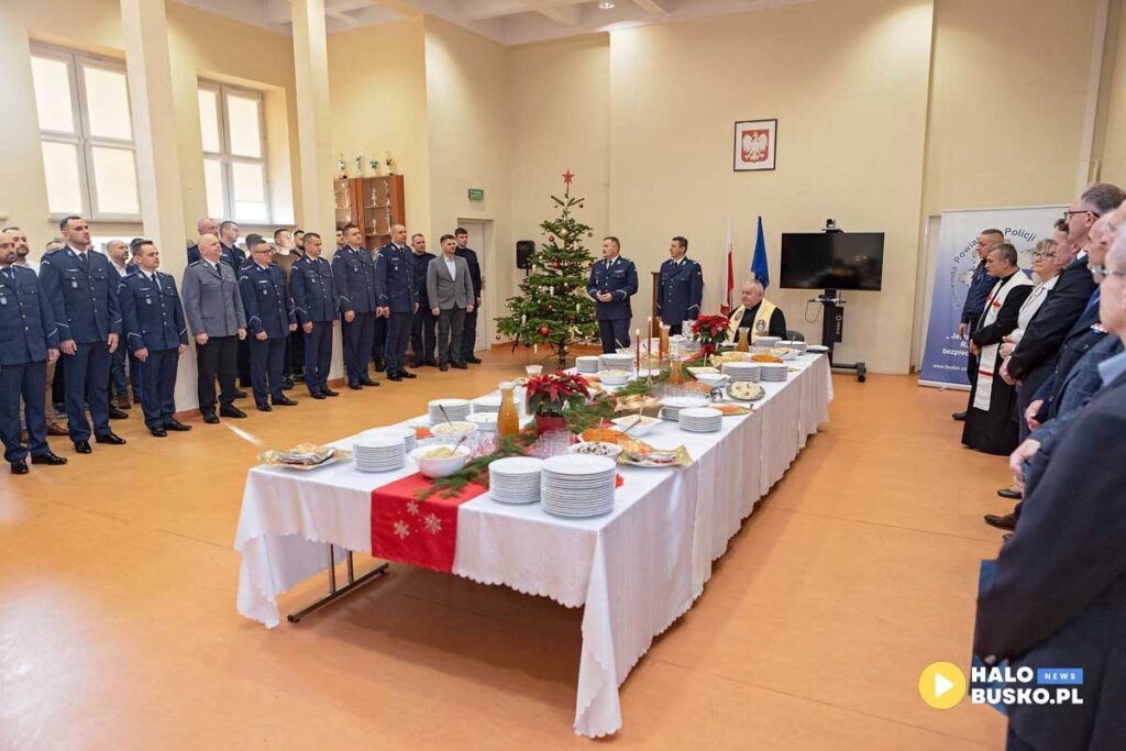 wigilia w policji w busku zdroju 07