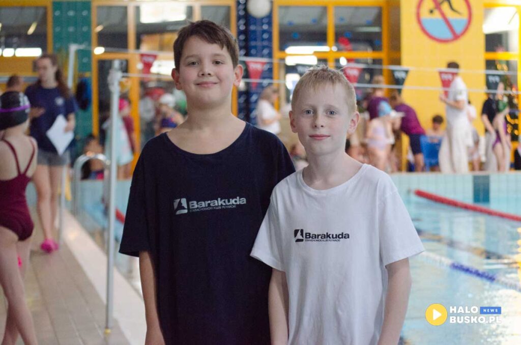 zawody plywackie na basenie w busku zdroju 25